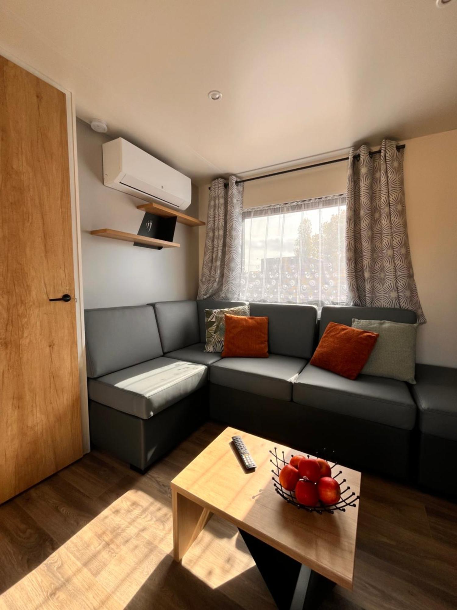 Hotel Camping Les Alizes Saint-Hilaire-de-Riez Exterior foto