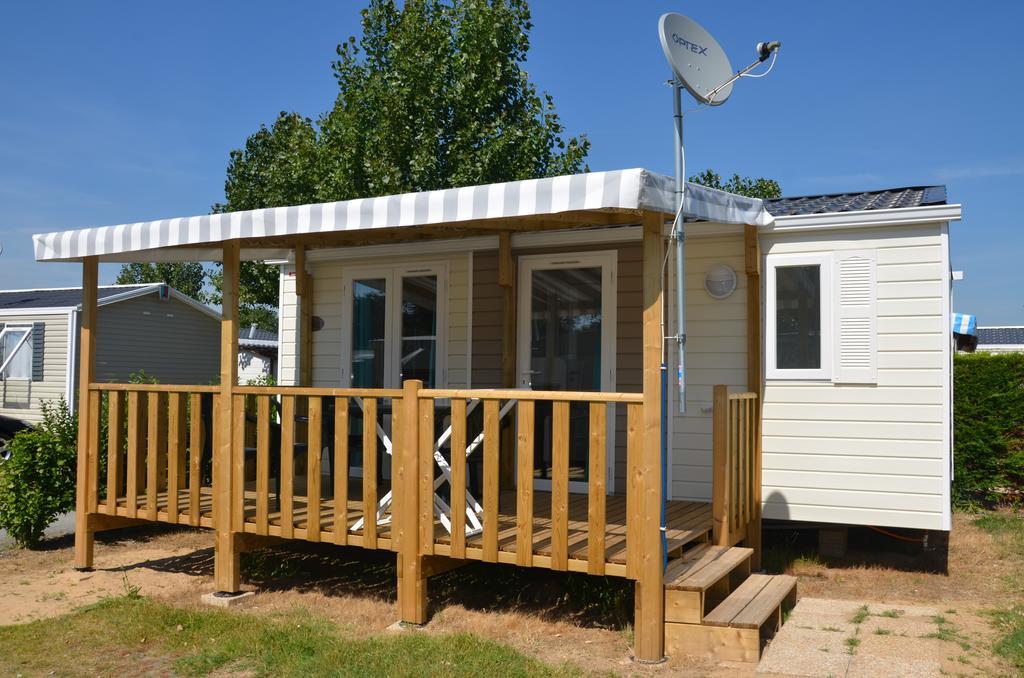 Hotel Camping Les Alizes Saint-Hilaire-de-Riez Exterior foto